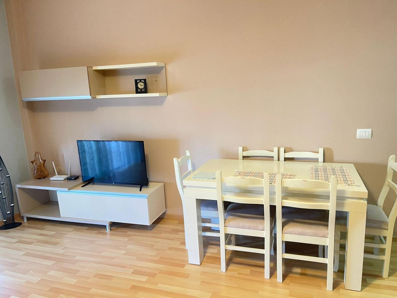 Xhemi'S Apartment Саранда Экстерьер фото